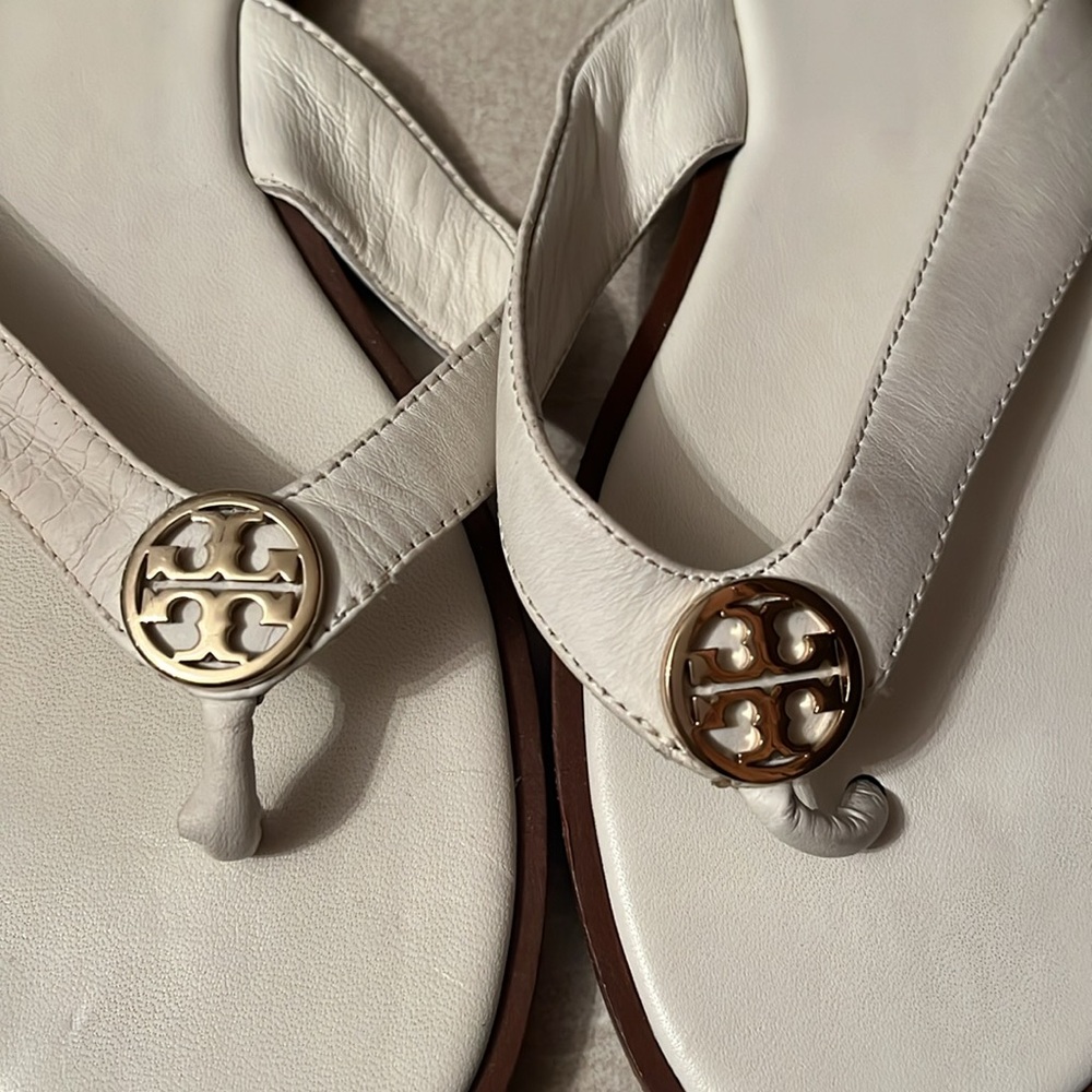 White leather Tory Burch sandals/flip flops. Great condition. So comfy! - Picture 3 of 4